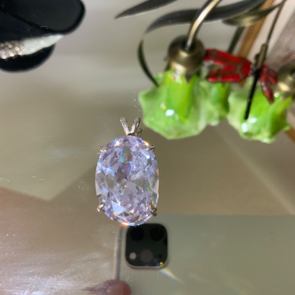 Lavender Glass Stone Pendant AMAZING! 1.5” 1” - Picture 6 of 7